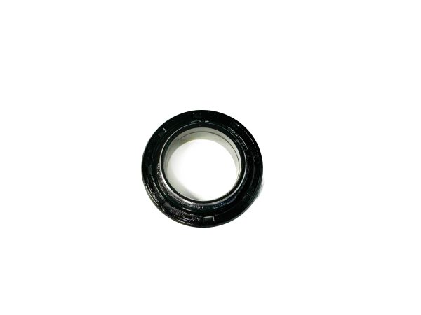 Kubota oil seal L1-18 - L1-265 | L1500 - L2350 Front Axle | AQ7745E | Shop4Trac